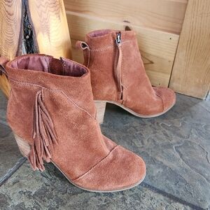 Toms Rust Suede Fringe Ankle Booties